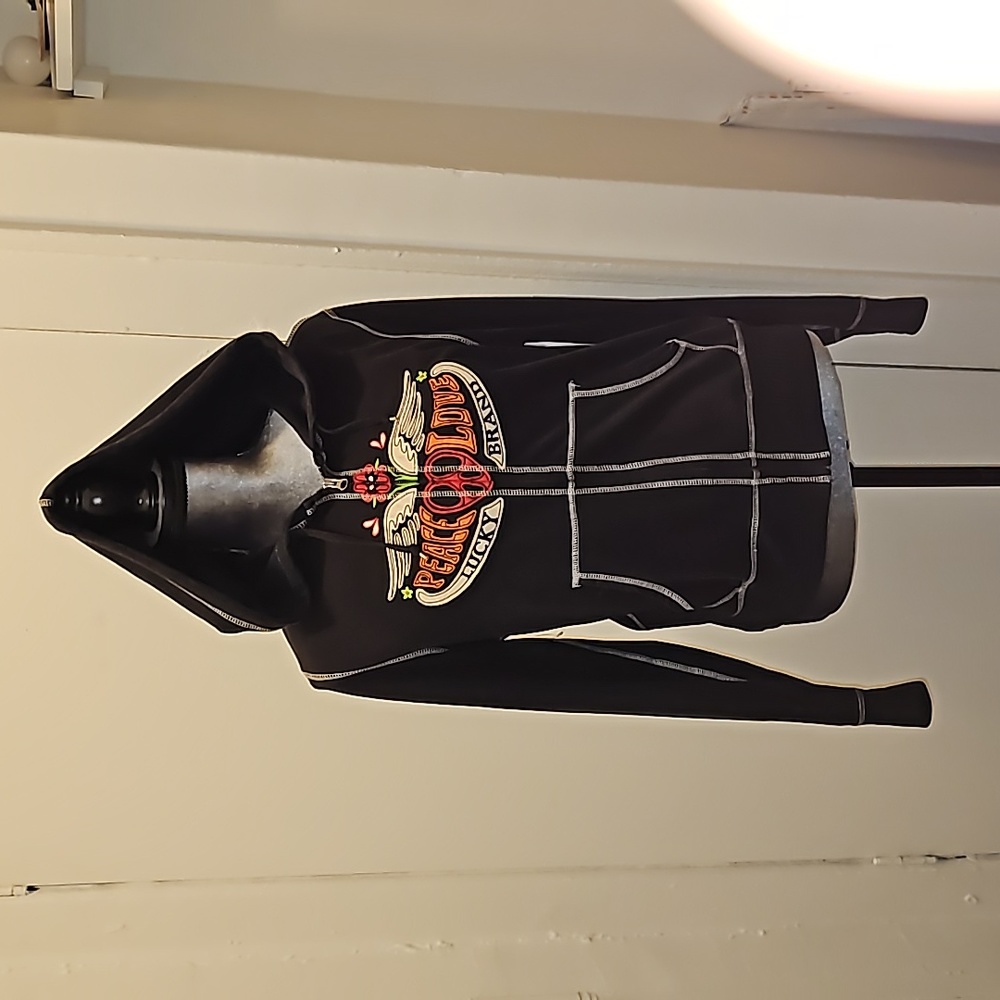 Lucky Brand black hoodie zipper in front